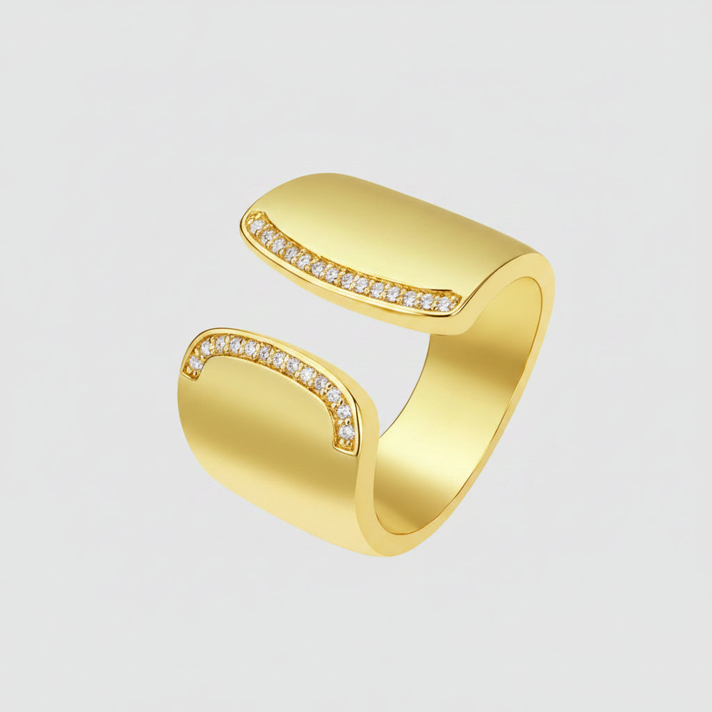 SCULPTURAL RING.1