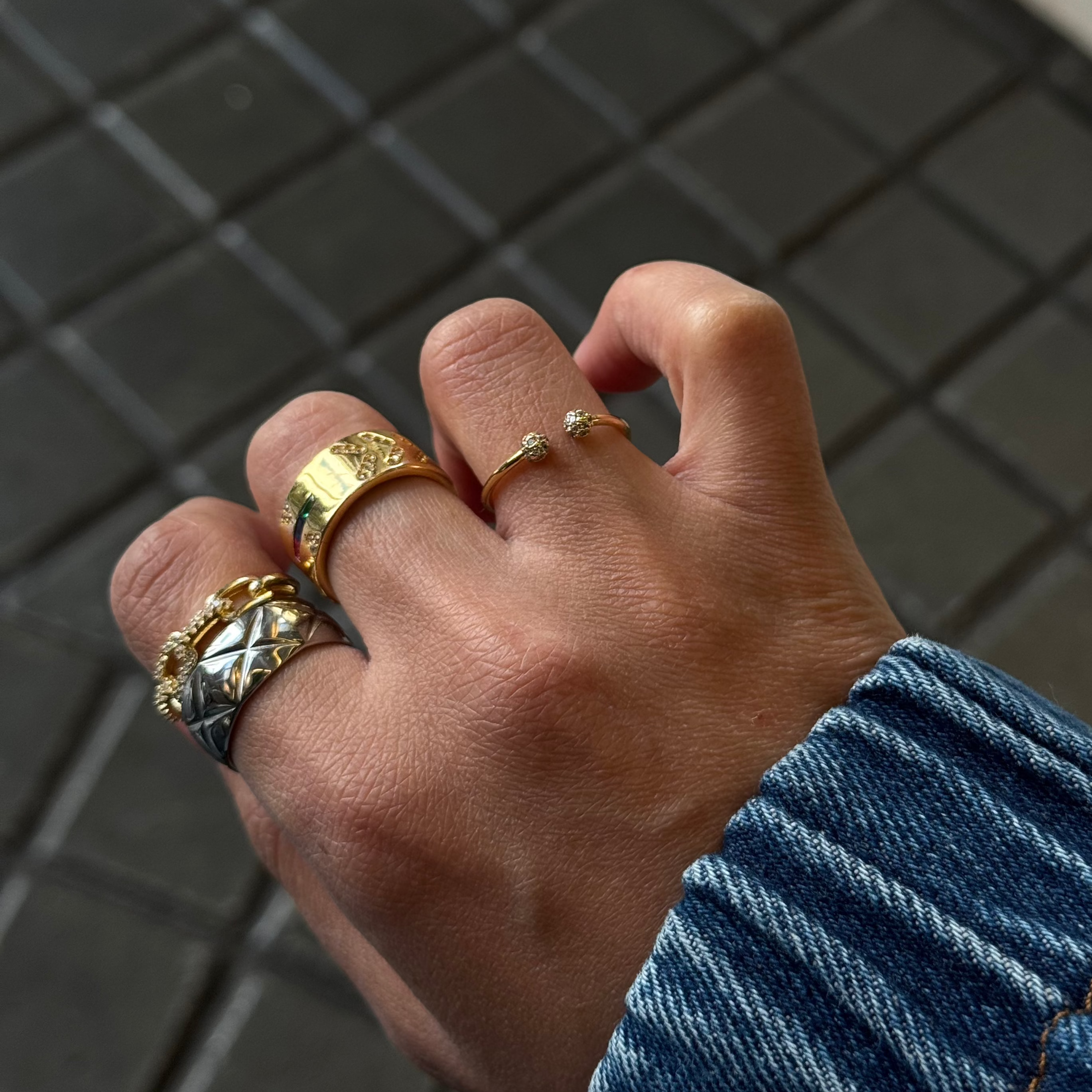 pinky ring.2